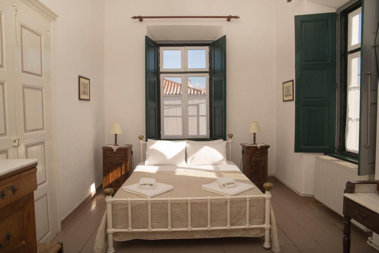 1861 Mansion Spetses Vila Exterior foto