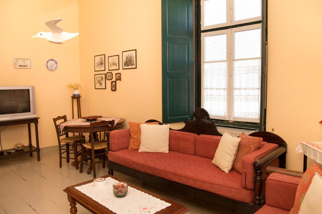 1861 Mansion Spetses Vila Exterior foto