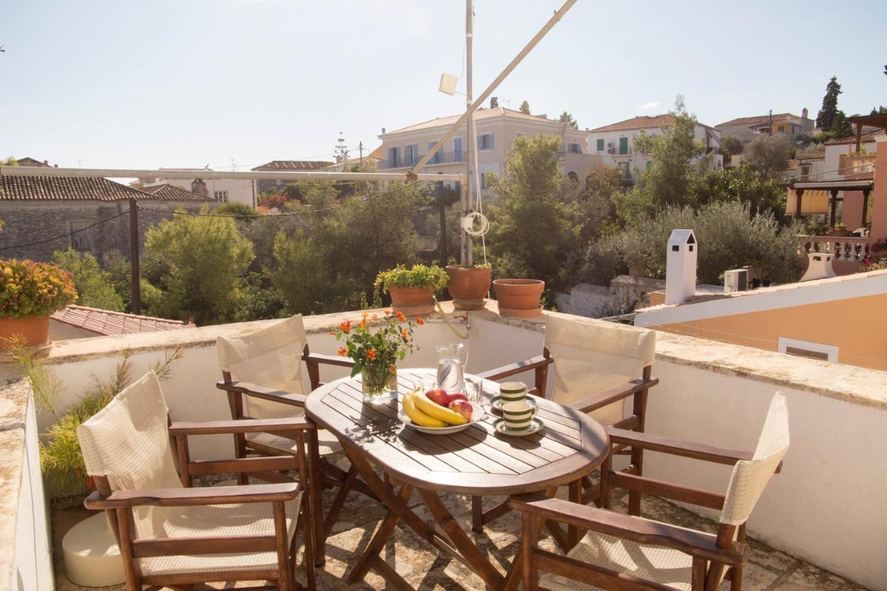 1861 Mansion Spetses Vila Exterior foto